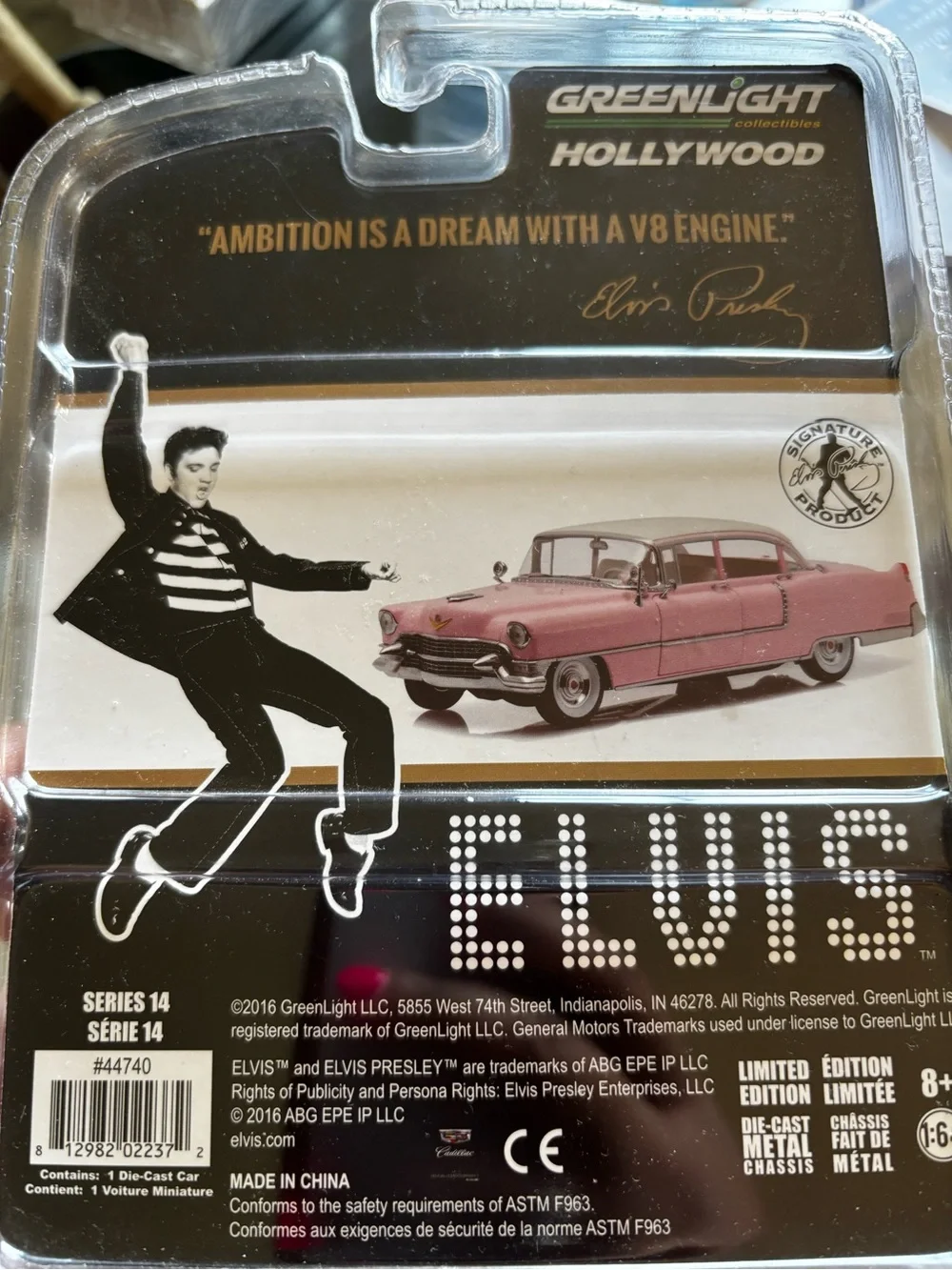 GreenLight Hollywood Elvis 1955 Cadillac Fleetwood Series 60 - Pink